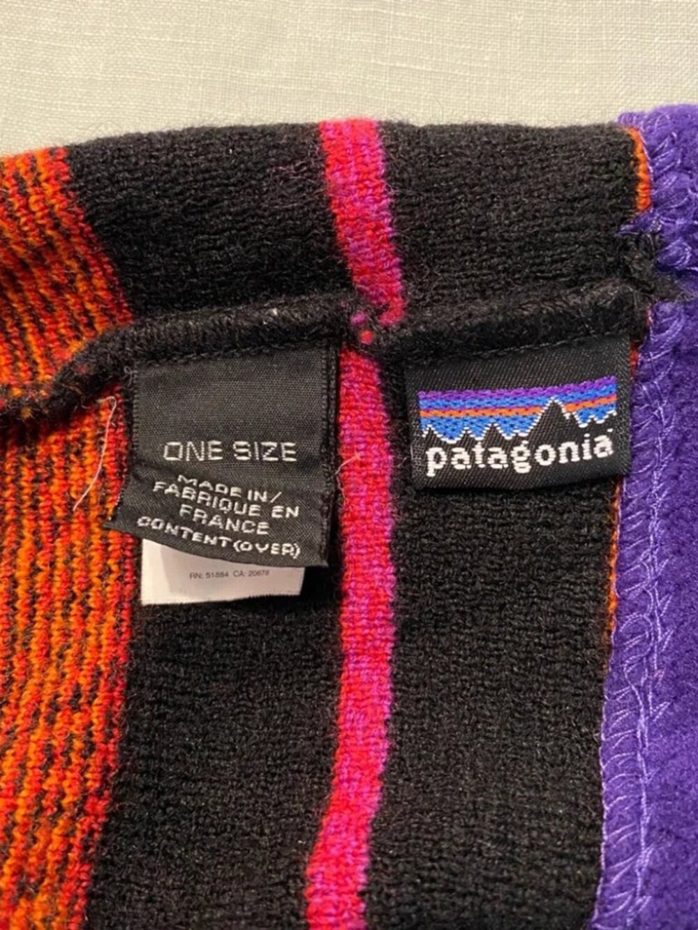 Vintage 1990s 1992 Patagonia black orange pink striped wool blend beanie hat - Picture 7 of 9